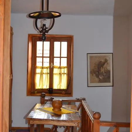 Kır Evi Dihovo Manastır